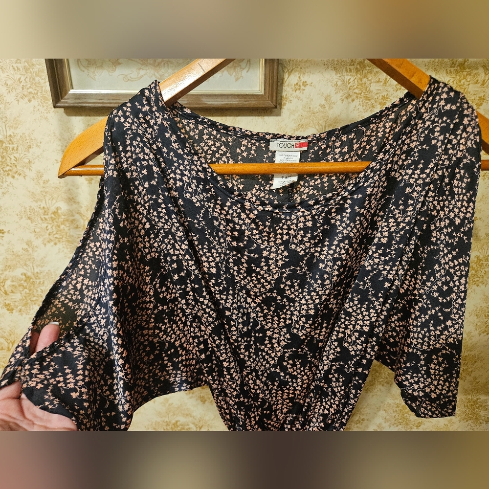 TOUCH 9 Small OPEN SLEEVE DRESS WITH TIE BELT - Picture 2 of 10